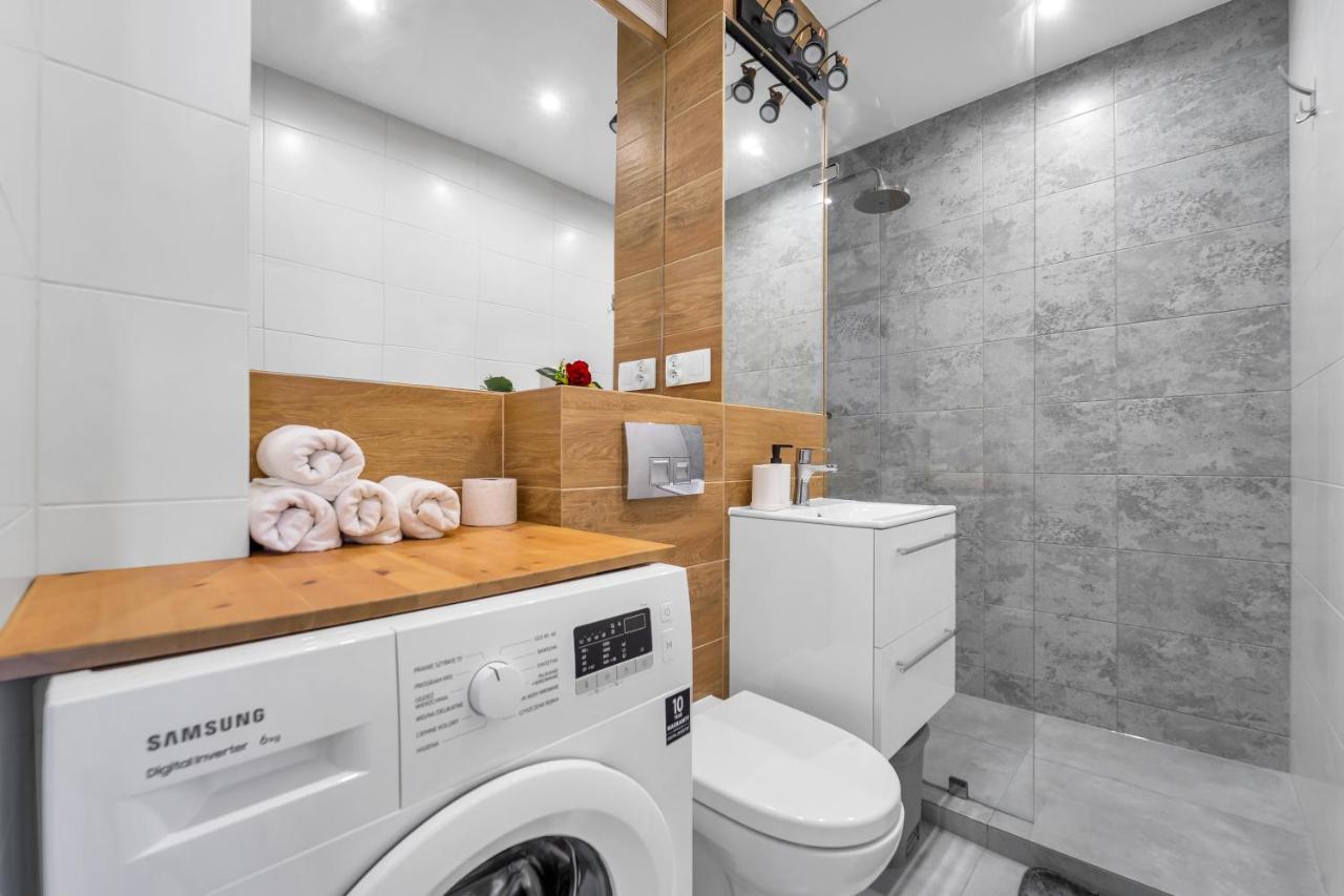 Chmielna Downtown Apartments - City Center, Aircon - By Rentujemy ワルシャワ エクステリア 写真